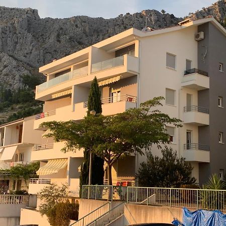 Apartments Beverly Omis Ngoại thất bức ảnh