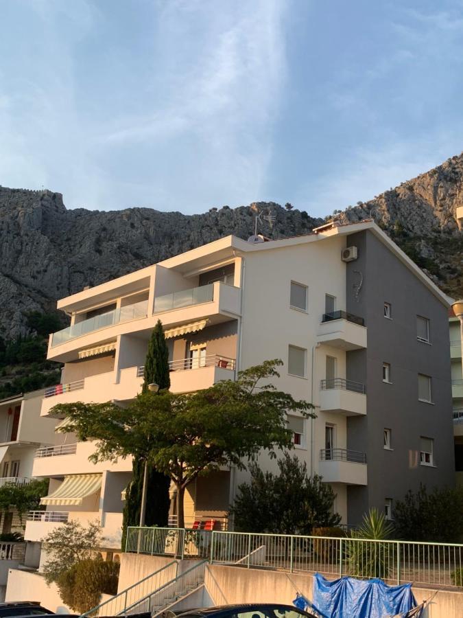 Apartments Beverly Omis Ngoại thất bức ảnh