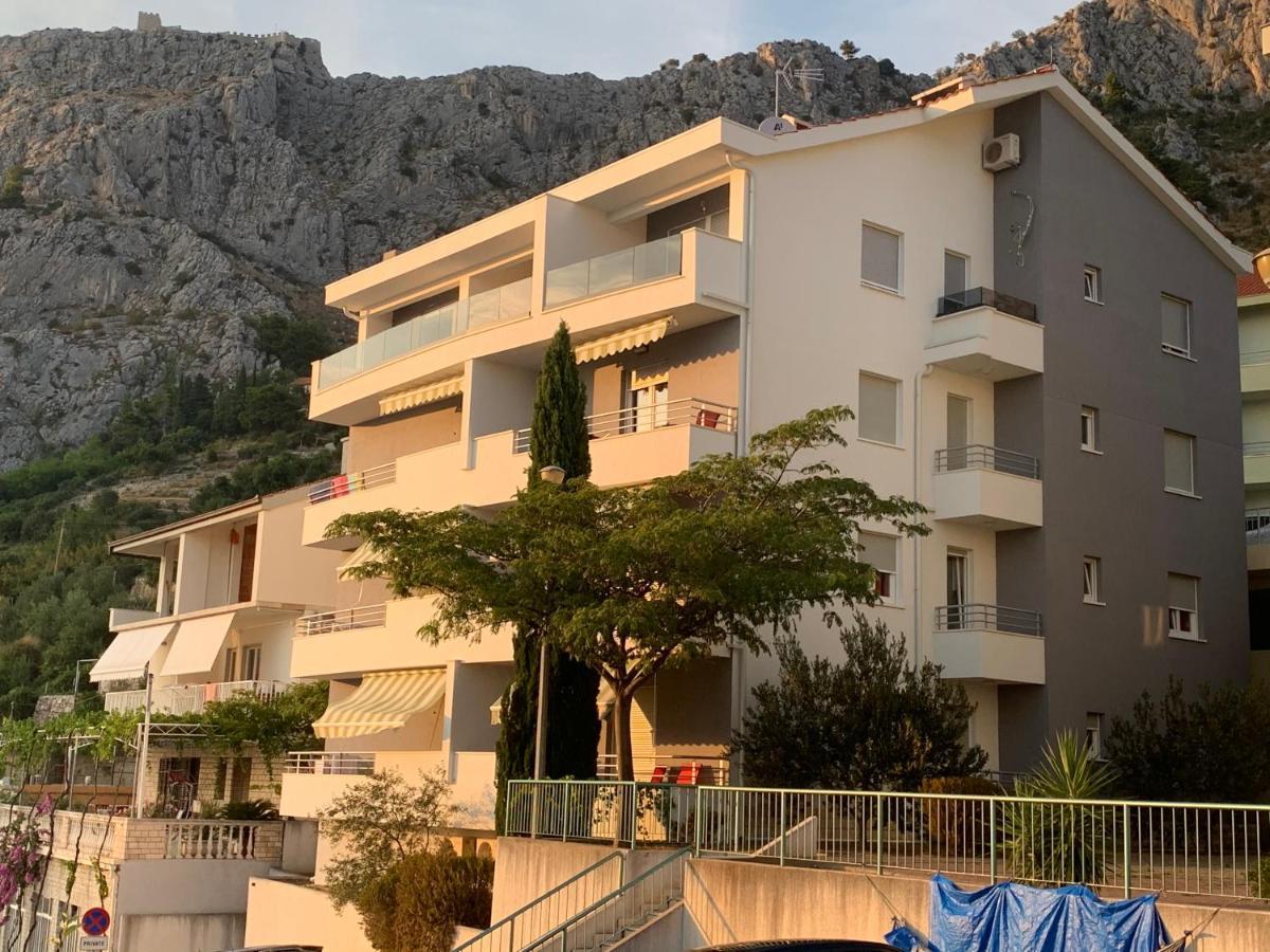 Apartments Beverly Omis Ngoại thất bức ảnh