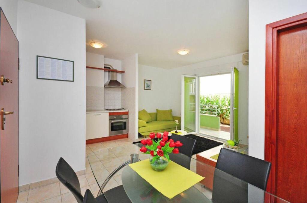 Apartments Beverly Omis Ngoại thất bức ảnh