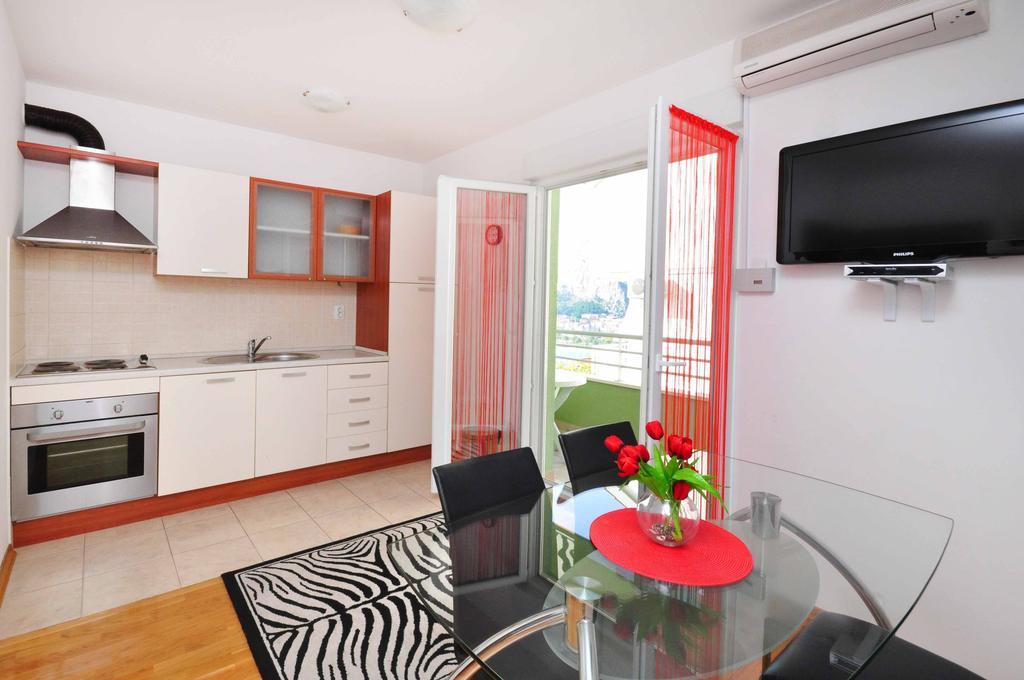 Apartments Beverly Omis Ngoại thất bức ảnh
