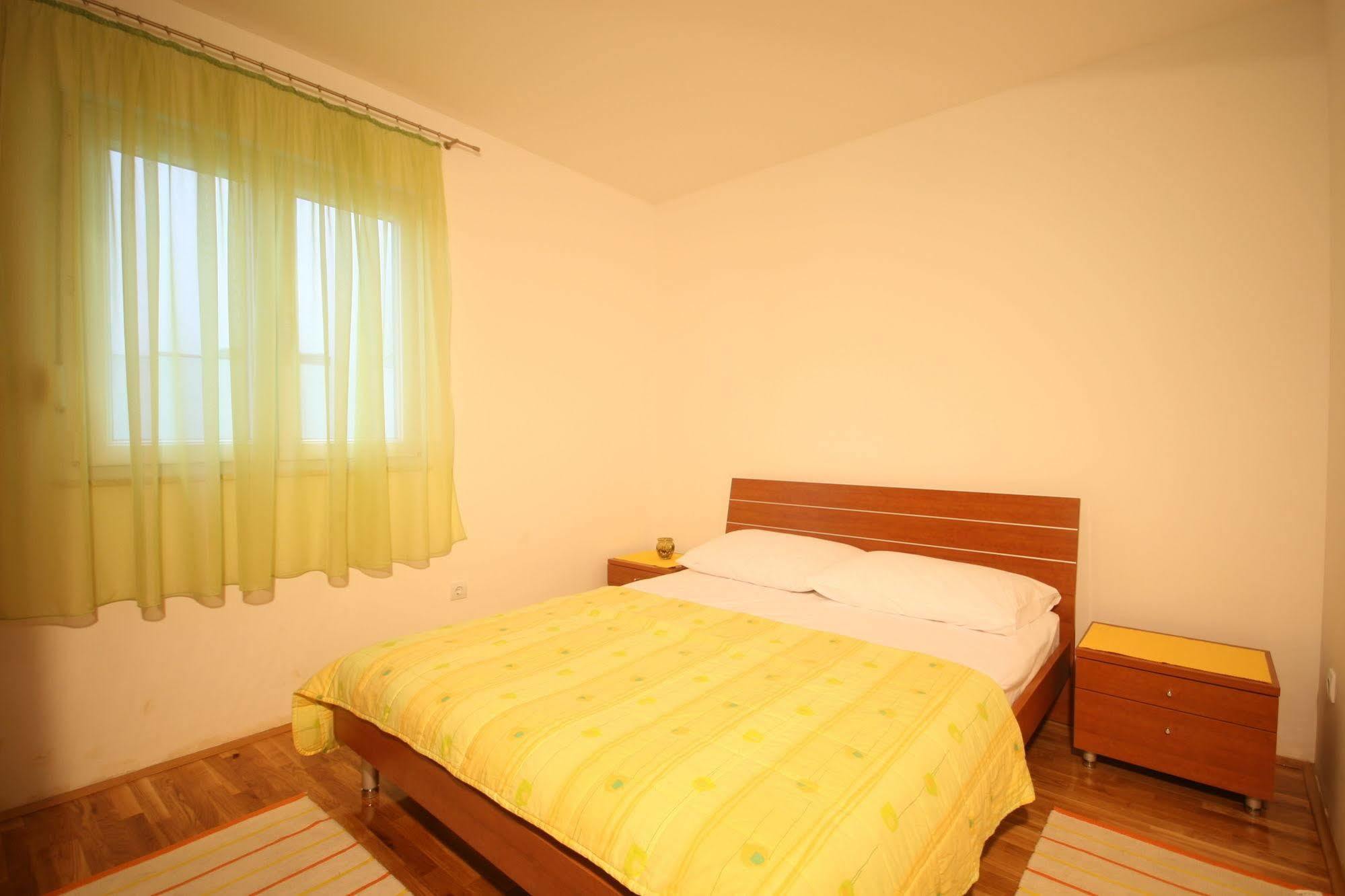 Apartments Beverly Omis Ngoại thất bức ảnh