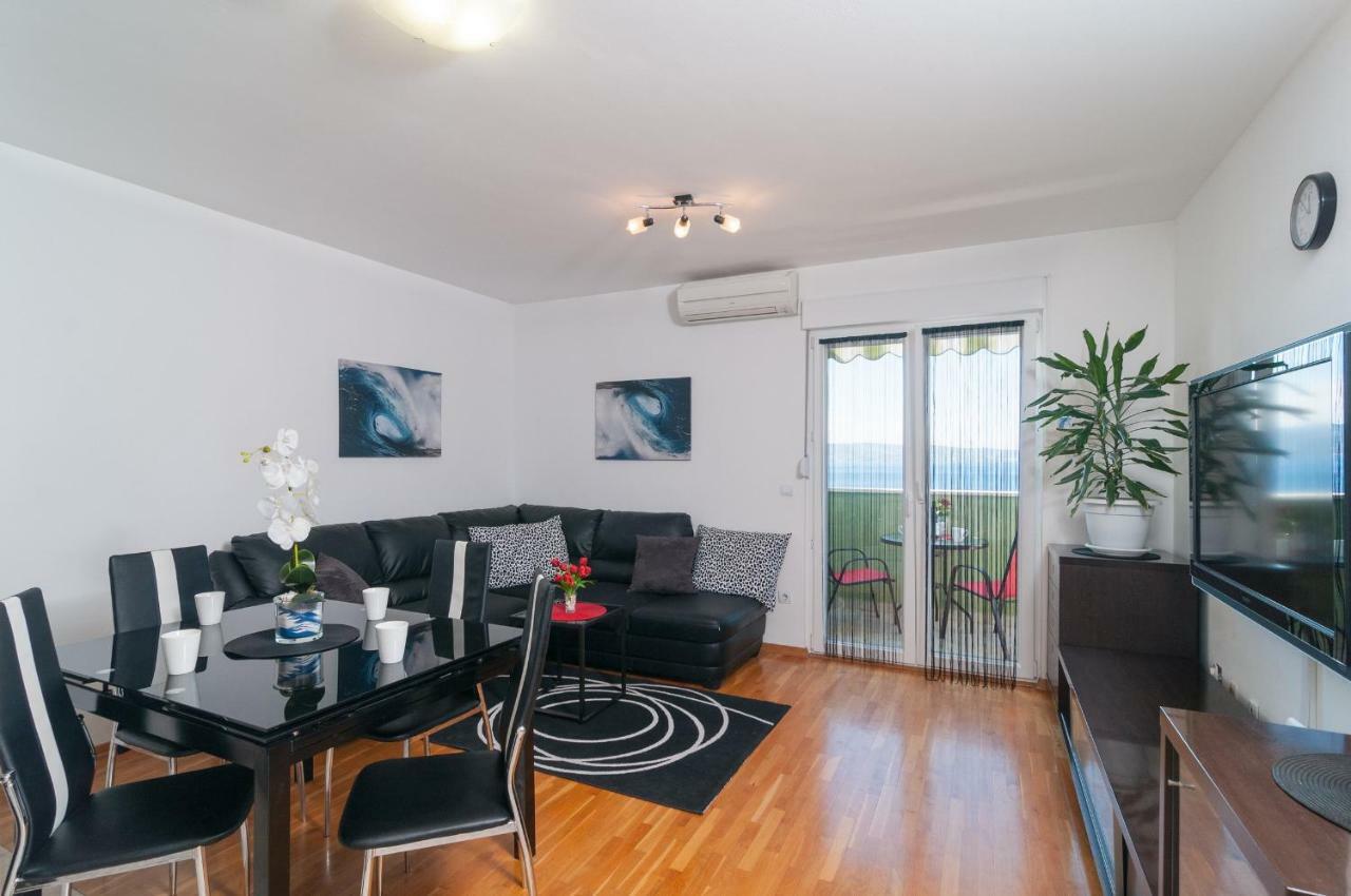 Apartments Beverly Omis Ngoại thất bức ảnh